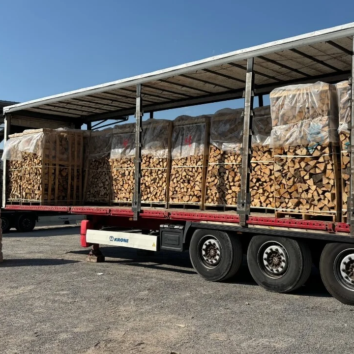 Camion complet de bois de chêne 50 cm – 48 stères – Qualité premium H1 G1